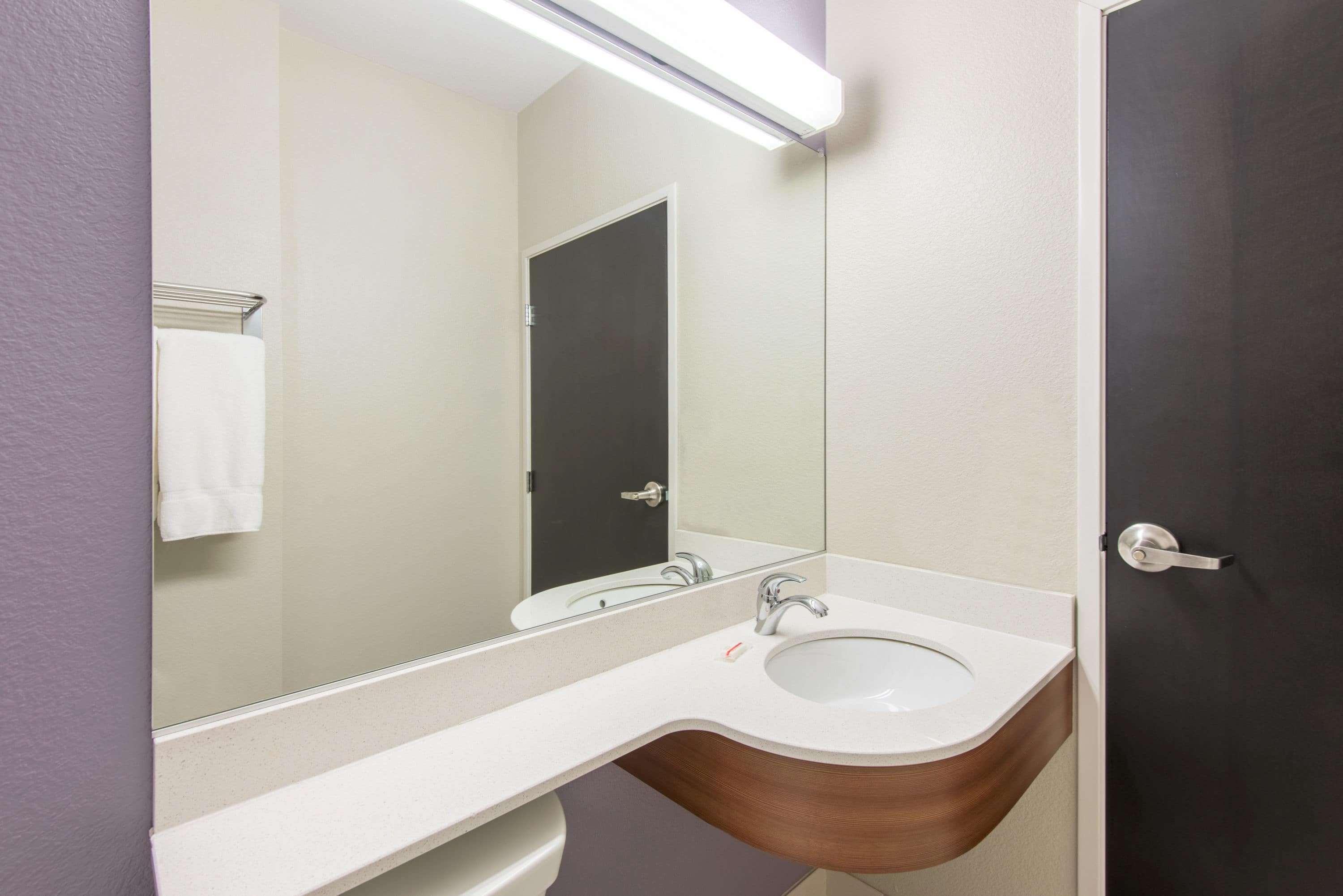Microtel Inn & Suites By Wyndham Cadiz Extérieur photo